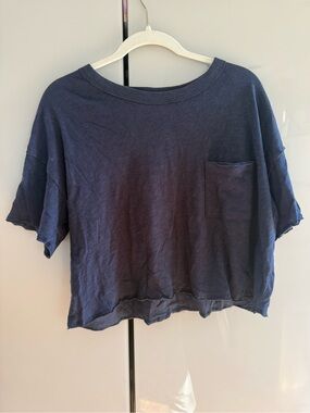 Z Supply Casual Navy Cropped Pocket T-Shirt - Women's Top
